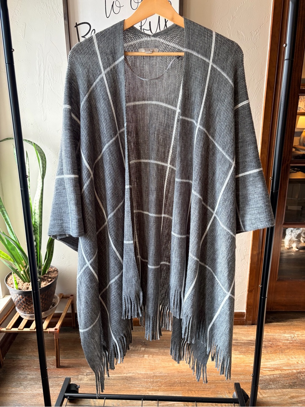 LOFT Gray Windowpane Fringe Open-Front Wrap Shawl